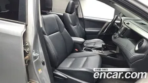 Toyota RAV4, 2015 — миниатюра 11