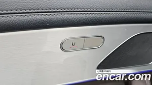 Mercedes-Benz GLE-Class, 2021 — миниатюра 33