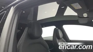 Tesla Model Y, 2026 — миниатюра 20