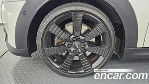 Mini Cooper Convertible, 2023 — миниатюра 5
