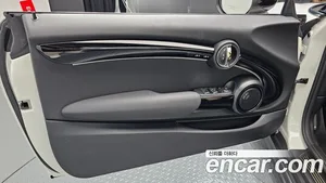 Mini Cooper Convertible, 2023 — миниатюра 15