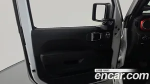 Jeep Gladiator, 2023 — миниатюра 13