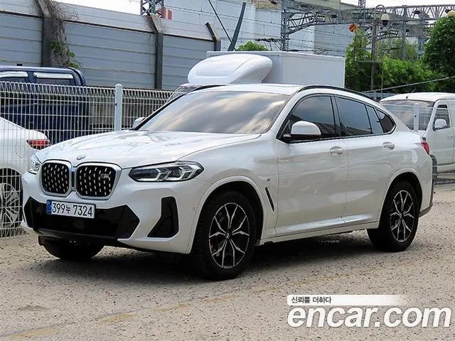 BMW X4, 2022 — фото автомобиля из Кореи