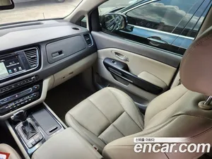 Kia Carnival, 2015 — миниатюра 17