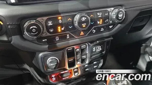 Jeep Wrangler, 2025 — миниатюра 30