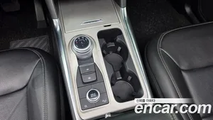 Ford Explorer, 2022 — миниатюра 9