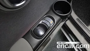 Genesis GV60, 2022 — миниатюра 24