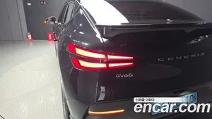 Genesis GV60, 2022 — миниатюра 8