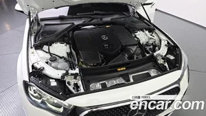 Mercedes-Benz E-Class, 2025 — миниатюра 6