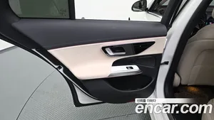 Mercedes-Benz E-Class, 2025 — миниатюра 15