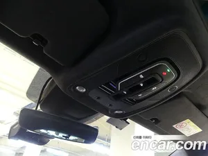 Audi RSQ8, 2025 — миниатюра 13