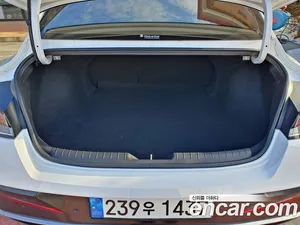Hyundai Avante, 2023 — миниатюра 12