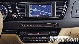 Kia Carnival, 2018 — миниатюра 20