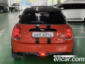 Mini Cooper, 2018 — миниатюра 3