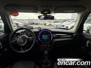 Mini Cooper, 2018 — миниатюра 11