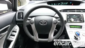 Toyota Prius, 2015 — миниатюра 13