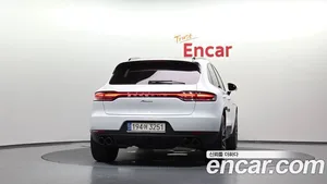 Porsche Macan, 2021 — миниатюра 3
