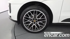 Porsche Macan, 2021 — миниатюра 4