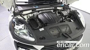 Porsche Macan, 2021 — миниатюра 5