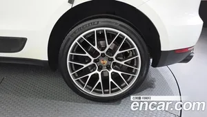 Porsche Macan, 2021 — миниатюра 6