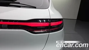 Porsche Macan, 2021 — миниатюра 8