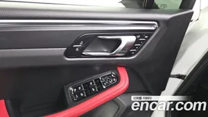 Porsche Macan, 2021 — миниатюра 28