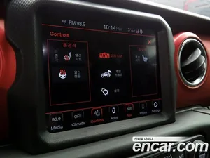 Jeep Wrangler, 2021 — миниатюра 16