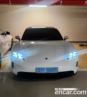 Porsche Taycan, 2025 — миниатюра 3