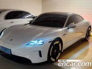 Porsche Taycan, 2025 — миниатюра 9