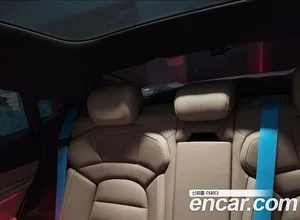 Porsche Taycan, 2025 — миниатюра 14