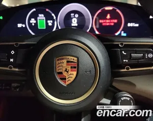 Porsche Taycan, 2025 — миниатюра 16