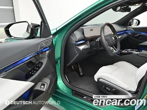 BMW M5, 2025 — миниатюра 11