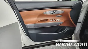 Genesis GV70, 2022 — миниатюра 14