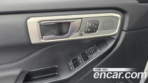 Ford Explorer, 2020 — миниатюра 28