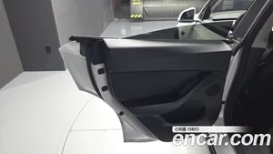 Tesla Model Y, 2021 — миниатюра 15