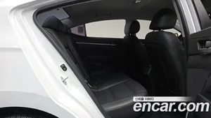 Hyundai Avante, 2016 — миниатюра 16