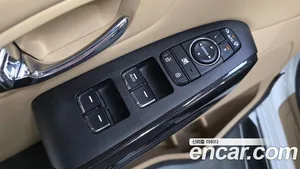 Kia Carnival, 2016 — миниатюра 36