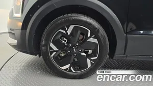 Kia Niro, 2023 — миниатюра 4