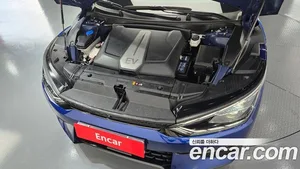 Kia EV6, 2022 — миниатюра 6