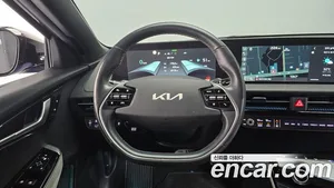 Kia EV6, 2022 — миниатюра 13