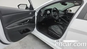 Hyundai Avante, 2023 — миниатюра 10