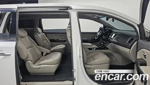 Kia Carnival, 2017 — миниатюра 19