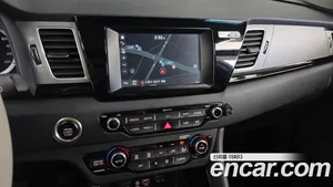 Kia Niro, 2017 — миниатюра 19