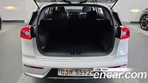 Kia Niro, 2017 — миниатюра 26