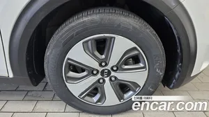 Kia Niro, 2017 — миниатюра 7