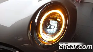 Mini Clubman, 2023 — миниатюра 8