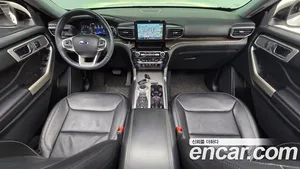 Ford Explorer, 2021 — миниатюра 9