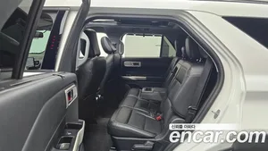 Ford Explorer, 2021 — миниатюра 16