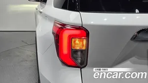 Ford Explorer, 2021 — миниатюра 8