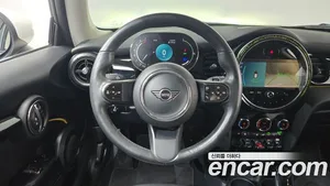 Mini Cooper, 2023 — миниатюра 18